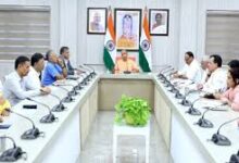 Photo of कोरोना के बढ़ते मामले देख सरकार अलर्ट, सतर्कता के निर्देश