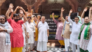 Photo of श्रीबांकेबिहारी व राधावल्लभ मंदिर के सेवायतों में घमासान