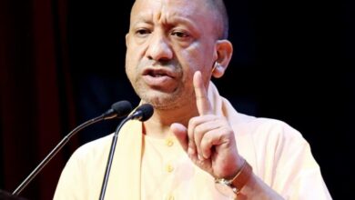Photo of काशी की देव दीपावली भारत की आध्यात्मिक चेतना का विश्व संदेश बने, योगी का अफसरों को ये निर्देश भी