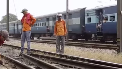 Photo of Railway Vacancy 2025: रेलवे में ग्रुप डी समेत कई पदों पर निकली भर्ती, आवेदन आज से, अंतिम तिथि 2 नवंबर